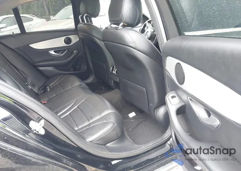 2016 Mercedes-Benz C 300 4Matic из США, поврежденный, VIN 55SWF4KB3GU099485